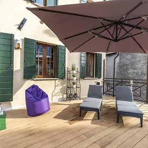 https://tolentini-canal-view-terrace.hotelslidodijesolo.com