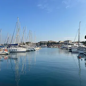 https://attico-in-piazza-matteotti.it-lombardy.com