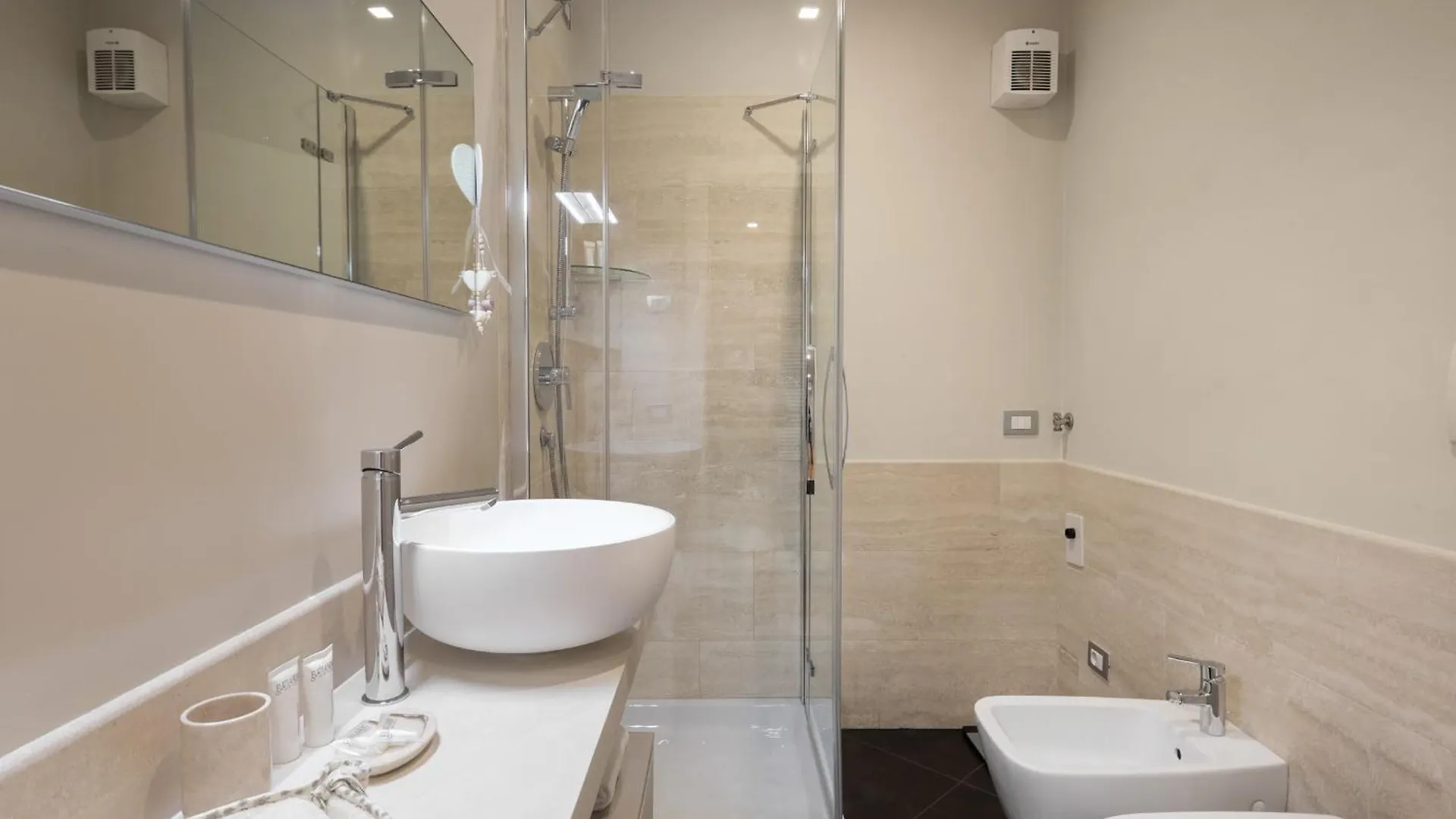 Flats4Rent Federica Apartment Verona 0*,